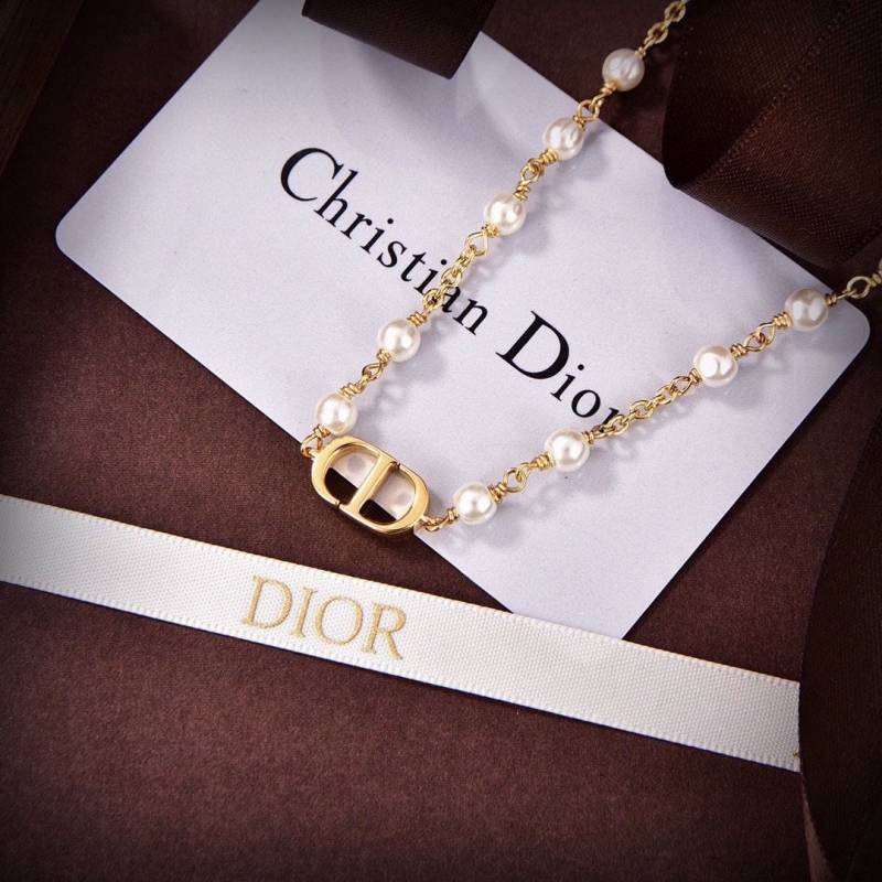 chr1st1an D10r necklaces